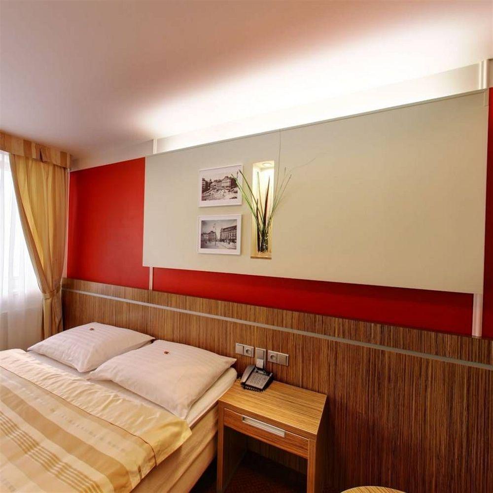 Hotel Vaka Brno Exteriör bild